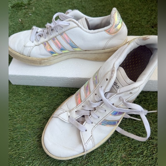 Adidas 7.5 White Iridescent Stripe Sneakers - Picture 2 of 9